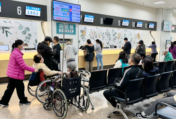 受制於健保制度，台灣的自費醫療占比愈來愈高，目前是全球第三，僅次於墨西哥、希臘。（圖／報系資料照）