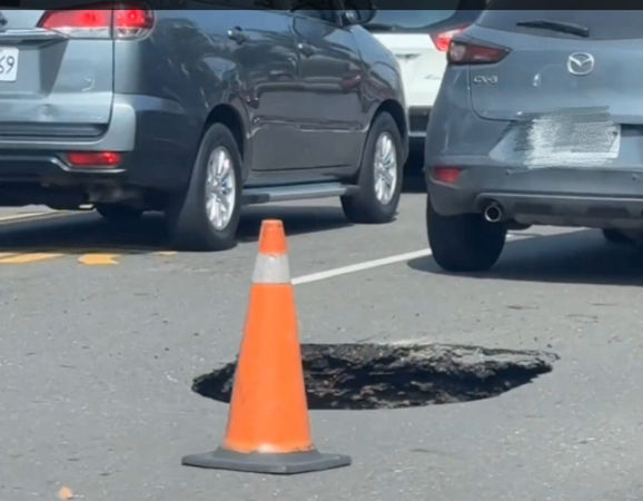 ▲▼鼓山天坑             。（圖／翻攝自社會事新聞影音）