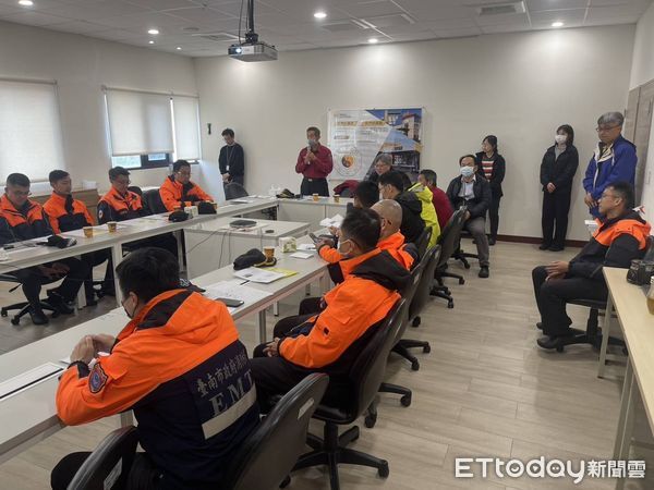 ▲台南市消防局第三救災救護大隊，選定學甲消防分隊轄內「碁富食品有限公司台南場」實施踏勘及廠商自衛消防編組。（圖／記者林東良翻攝，下同）