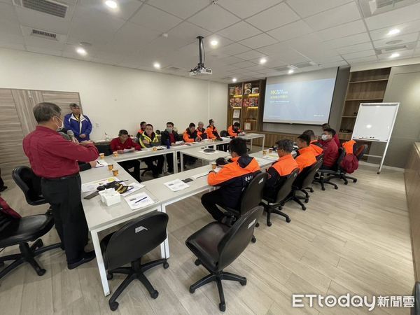 ▲台南市消防局第三救災救護大隊，選定學甲消防分隊轄內「碁富食品有限公司台南場」實施踏勘及廠商自衛消防編組。（圖／記者林東良翻攝，下同）