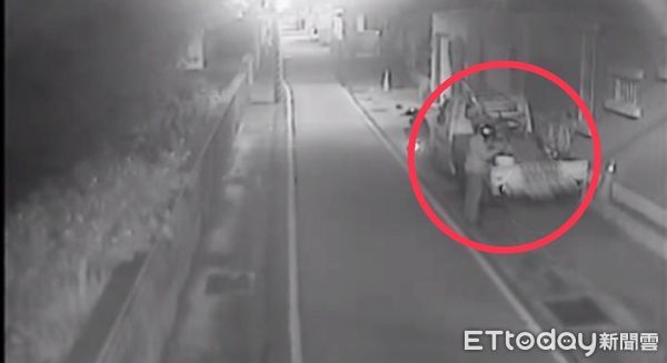 ▲警方調閱案發現場周邊監視器畫面，鎖定竊盜慣犯。（圖／吉安警分局提供，下同）