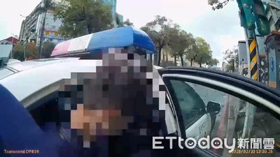 西門町驚傳銀樓搶案！24歲男劫走金項鍊　大叔一路追趕助警抓匪
