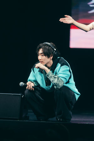 ▲▼ 駒木根葵汰來台吃臭豆腐石化　「打包一箱小泡芙」驚艷：日本沒這味道。（圖／華貴娛樂提供）