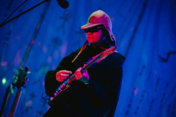 ▲▼HYUKOH吳赫婚後現身高雄！同台落日飛車　冒出台灣腔⋯萬人全嗨了。（圖／華納音樂提供）