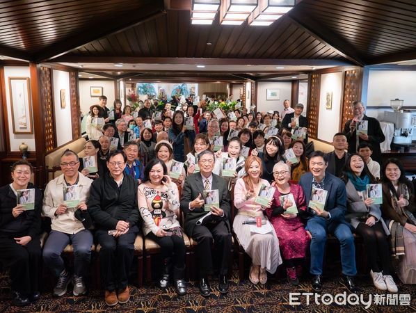 ▲職場斜槓女王再出擊！唐玉書推正念行動，《奇蹟產生器》揭關鍵心法。（圖／記者陳弘修翻攝）