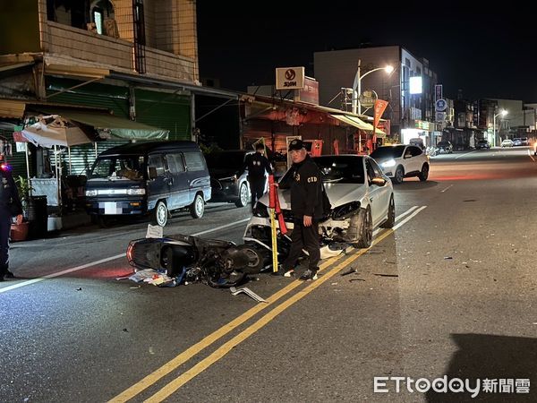 ▲枋寮鄉中山路機車與自小客車交通事故             。（圖／記者陳崑福翻攝）