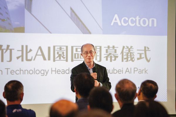 黃安捷（圖）曾向柯文哲表示，要安排柯與管中閔見面。（翻攝智邦科技臉書）