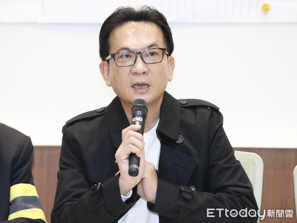 ▲▼立委林俊憲  召開海外二二八遺屬返鄉團 舉行 2025年海外二二八遺屬返鄉 記者會。（圖／記者屠惠剛攝）