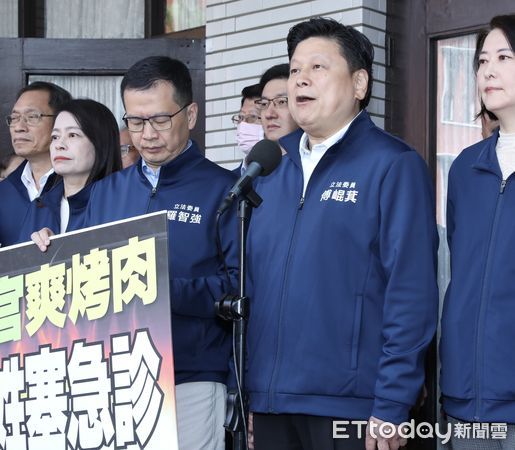 ▲▼國民黨立法院黨團 記者會 傅崐萁與全體黨籍立委。（圖／記者屠惠剛攝）
