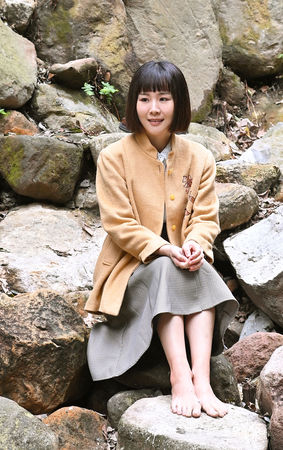 ▲《寶島西米樂》何宜珊、王盈凱、盧彥澤、陳玹宇頂低溫到山上拍攝。（圖／台視提供）