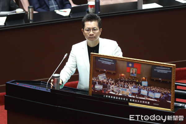 ▲民眾黨立委吳春城。（圖／記者林敬旻攝）