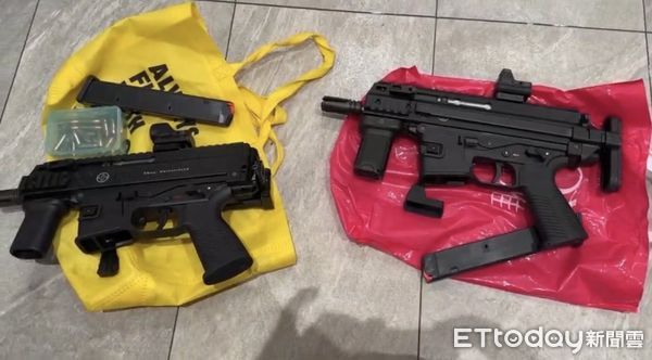 ▲▼警方在彰化高鐵站逮捕賣槍犯嫌，起獲手槍、毒品，警方在國道清水服務區逮捕賣槍犯嫌，起獲2把衝鋒槍             。（圖／記者陳以昇翻攝）