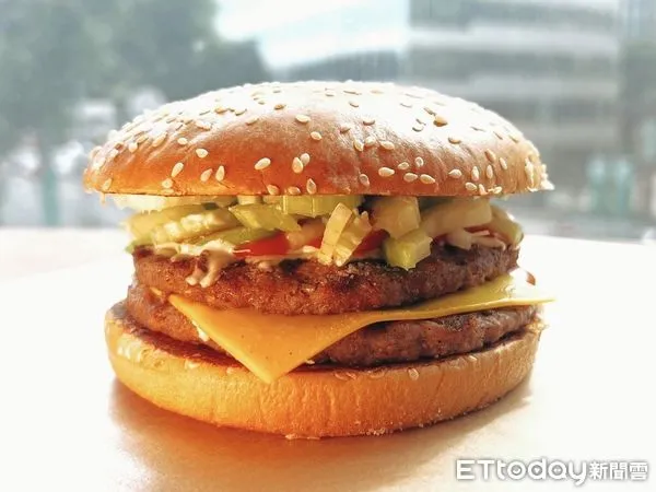 ▲▼漢堡王「水牛城經典系列」回歸。（圖／業者提供）