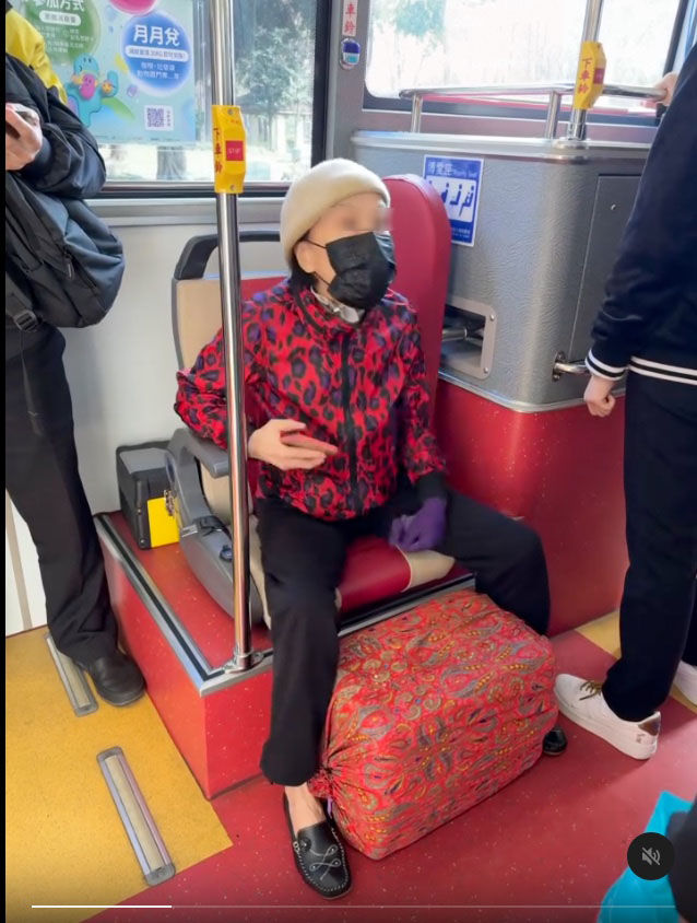 ▲▼台北市公車因爭奪博愛座起爭執。（圖／翻攝Threads／chun0327tw）