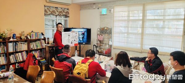 ▲台南市消防局第二大隊於25日至「天主教台南私立德蘭啟智中心」辦理場所實地踏勘暨防火管理指導。（圖／記者林東良翻攝，下同）