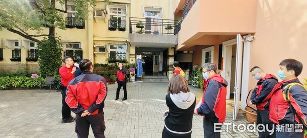 ▲台南市消防局第二大隊於25日至「天主教台南私立德蘭啟智中心」辦理場所實地踏勘暨防火管理指導。（圖／記者林東良翻攝，下同）