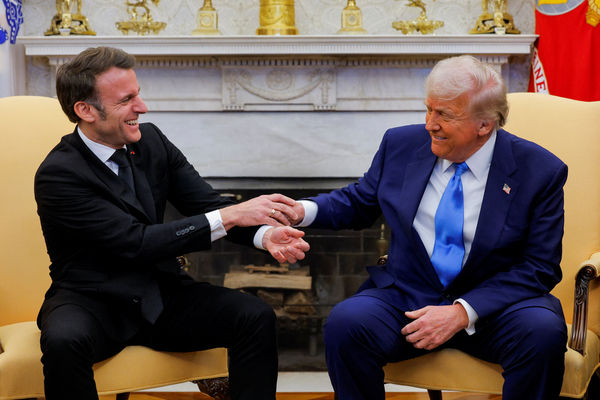 ▲▼2025年2月24日，美國總統川普（Donald Trump）在白宮，與法國總統馬克宏（Emmanuel Macron）會面。（圖／路透）