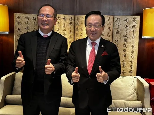 ▲右起台彩董事長黃志宜、台彩總經理謝志宏。（圖／記者陳瑩欣攝）