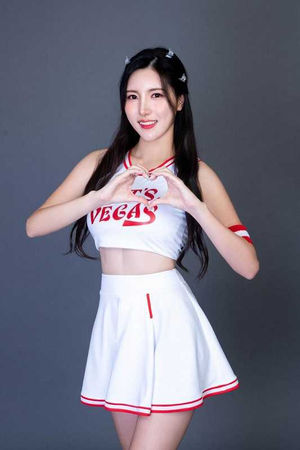 南珉貞因亮麗外表被封為「啦啦隊界的朴敏英」，2024年來台加盟富邦悍將啦啦隊Fubon Angels。（圖／拉斯維加斯娛樂城提供）
