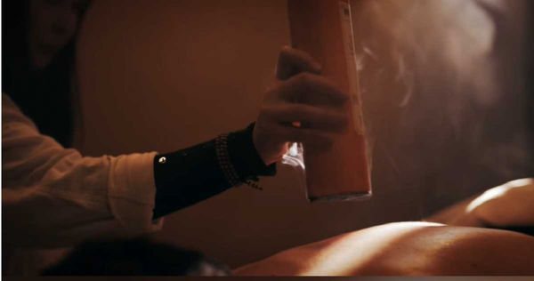 王祖賢表示，自己將在艾灸館內替顧客服務。（圖／翻攝抖音）