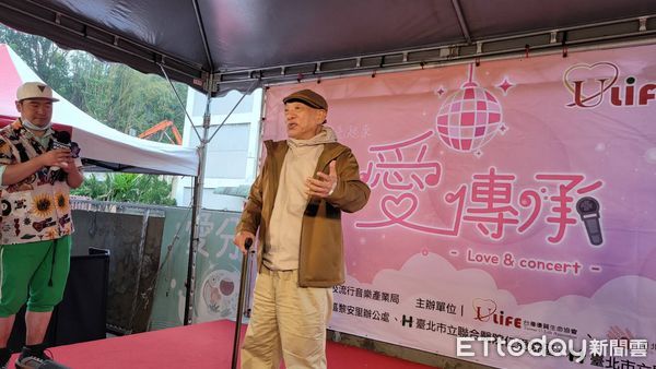 ▲80歲凌峰奇蹟再度行走。（圖／記者葉文正攝）