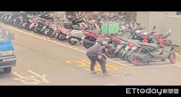 ▲蔡男當街持起子丟擲他人，造成女騎士受傷，警方依法逮人送辦。（圖／記者張君豪翻攝）