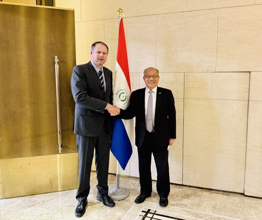 ▲IEAT姐妹會巴拉圭肉品公會主席 Randy Ross Wiebe與IEAT黃文榮秘書長合影。（圖／IEAT提供）