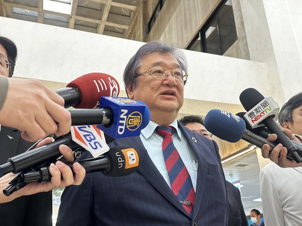 ▲▼因應急診壅塞，衛福部長邱泰源視察雙北各大醫院急診狀況。（圖／衛福部提供）