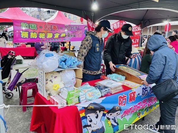 ▲▼   民雄分局打詐隊，結合在地資源，強力阻詐」   。（圖／民雄分局提供）