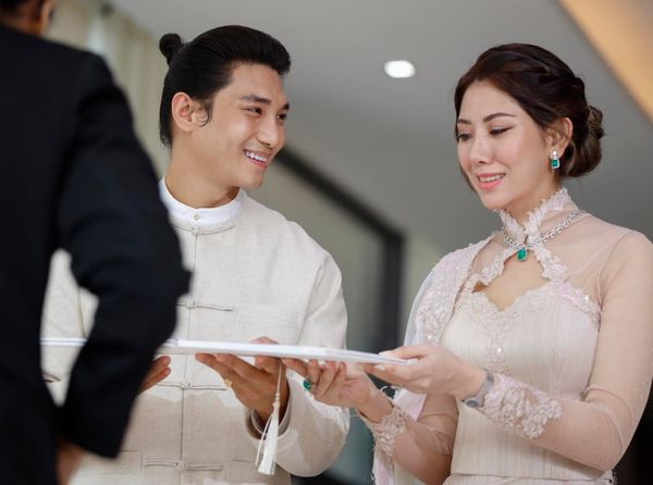 ▲▼緬甸「天菜和尚」宣布結婚。(圖/翻攝自Facebook)