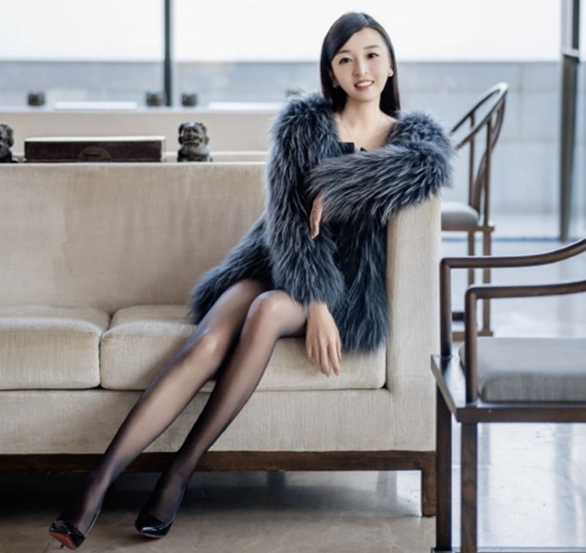 ▲青島美女汽車業務員連續兩年登上保時捷汽車銷售冠軍。（圖／翻攝微博）