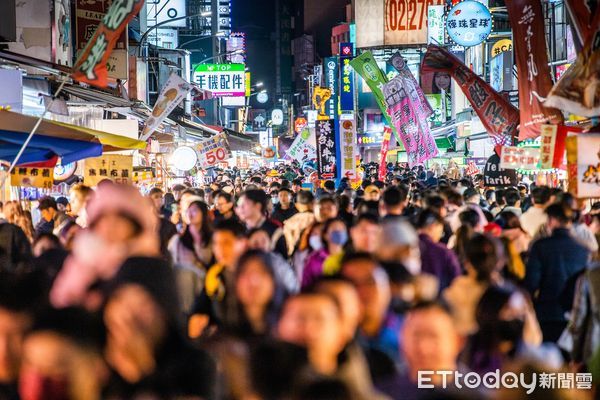 ▲▼   超越歷史 再造新高！ 嘉義市113年營利事業銷售額連6年破紀錄 衝破3000億  。（圖／嘉義市政府提供）