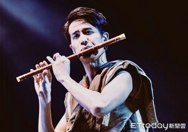 ▲十鼓擊樂團3月推出全新力作，跨時空的「百年廢墟」限定專場演出將讓老糖廠廢墟幻化為魔法世界。（圖／記者林東良翻攝，下同）