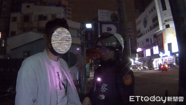 ▲▼台中男子飯後抽菸，一見警方立即丟棄，員警一測竟是抽k菸。（圖／民眾提供，下同）