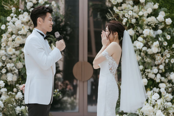 ▲曾智希、陳志強證婚儀式美照曝光。（圖／SJ Wedding鯊魚婚紗攝影提供）