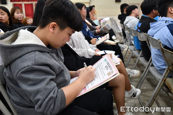 ▲▼  嘉義縣扎根失智友善教育 招募30校加入友善組織   。（圖／嘉義縣政府提供）