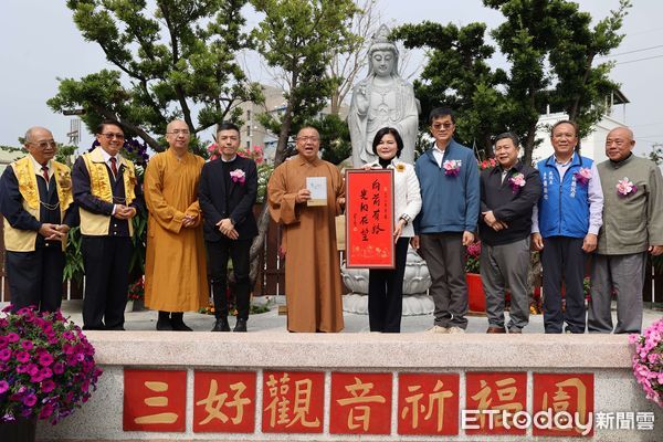▲永富法師用心錄製念佛機，希望大家聽著念佛機同時，也感受到星雲大師弘揚人間佛教的精神。（圖／記者游瓊華翻攝）
