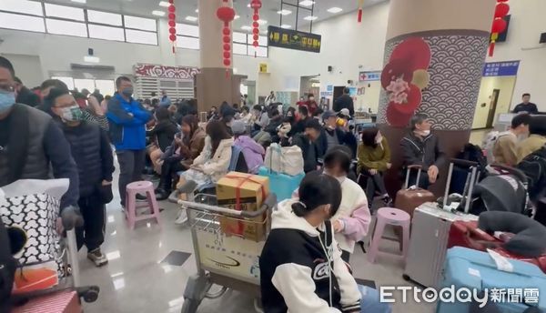 ▲▼為期3天的228連續假期「小三通」湧人潮。（圖／記者林名揚翻攝）