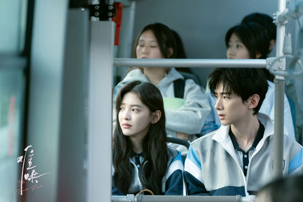 ▲▼《難哄》《愛你》導演都是台灣人。（圖／翻攝自微博）