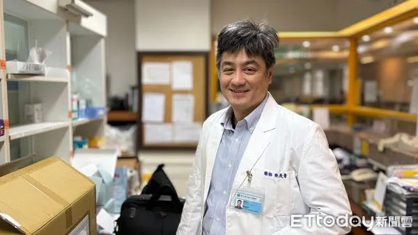 ▲▼藥師強調流感抗病毒藥劑應由醫師處方，民眾不要自行購買或使用未經醫生處方的流藥劑，避免產生健康的風險。(圖玉里醫院提供，下同)