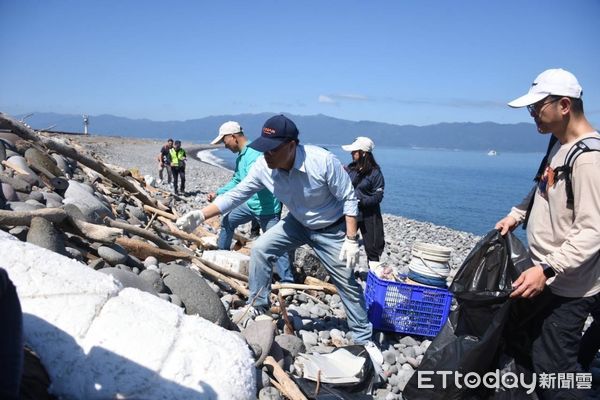 ▲▼龜山島。（圖／觀光署）