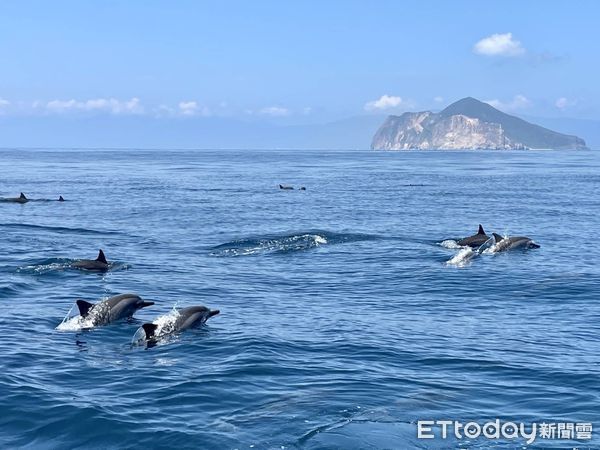 ▲▼龜山島。（圖／觀光署）