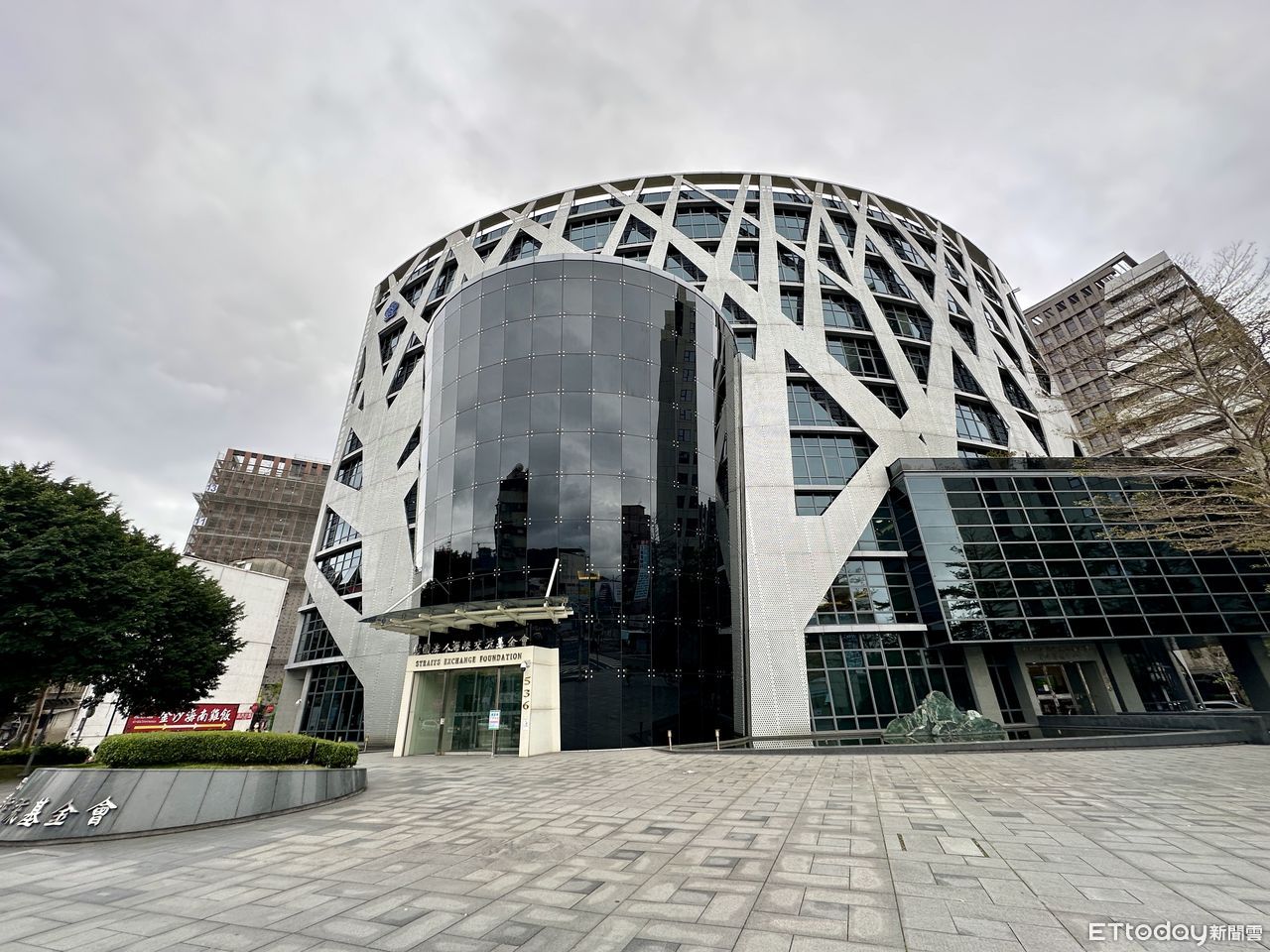 海基會曾想開微博　考量恐「自我矮化」後放棄