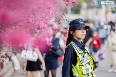 泰安櫻花祭女警「正面私房照」曝光！　小編貼出IG啦