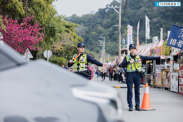 ▲位於台中泰安派出所的櫻花祭開跑。（圖／翻攝自TCPB局長室臉書，下同）