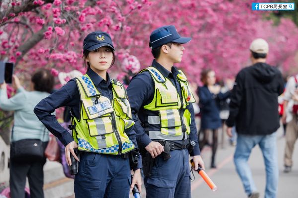 ▲位於台中泰安派出所的櫻花祭開跑。（圖／翻攝自TCPB局長室臉書，下同）