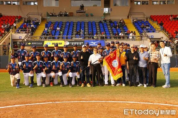 ▲▼  113學年高中棒球聯賽木棒組冠軍由平鎮高中勝出 。（圖／嘉義市政府提供）