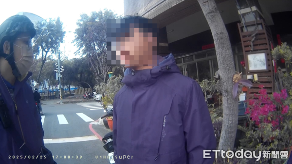 ▲▼台中3屁孩拔車牌到警所前炸街示威，共收到7萬200元罰單。（圖／記者鄧木卿翻攝）