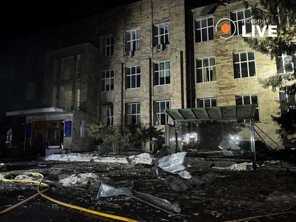 ▲▼哈爾科夫一家醫院在美烏談判破局數小時後遇襲。（圖／翻攝自X）