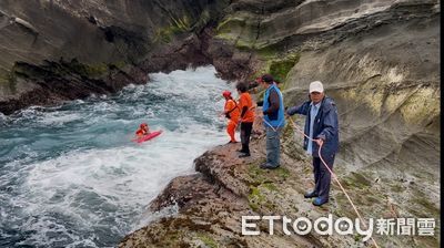 花蓮石梯坪驚傳落海！釣客礁石區失足　警消救起送醫仍不治